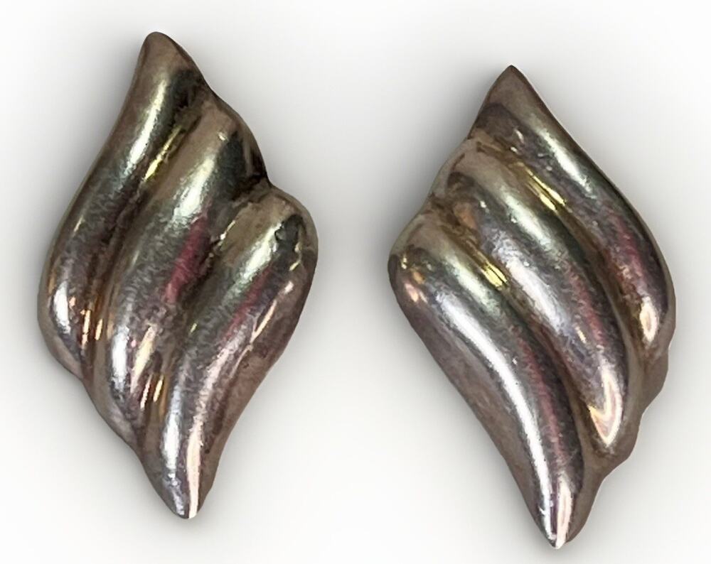 Vintage TAXCO Sterling 925 Silver Clip On Earrings Modernist Ribbed Puffy 16.7g
